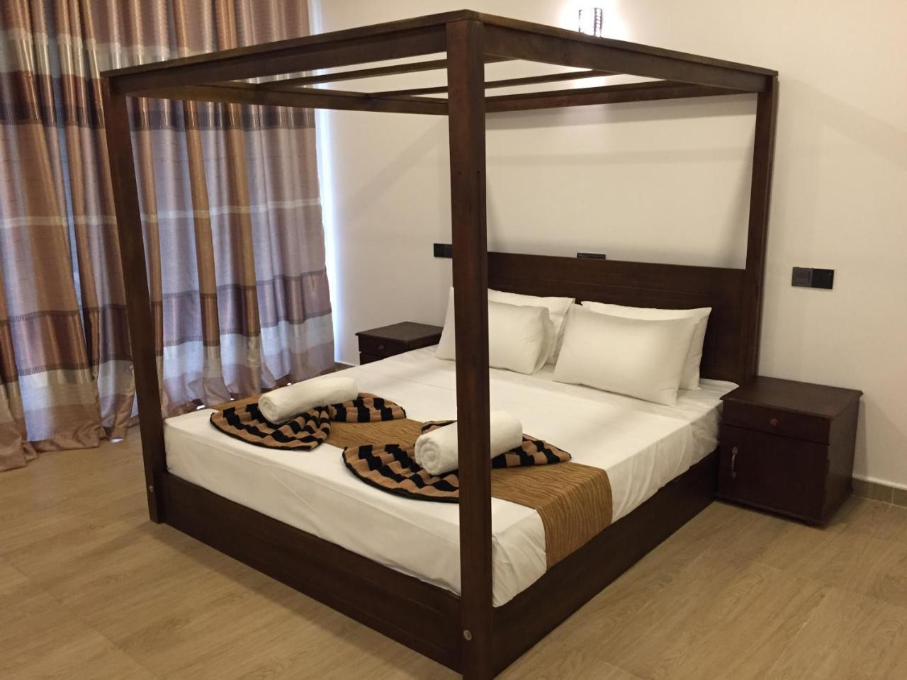 Bay Hiriketiya Hotel Dikwella Bagian luar foto