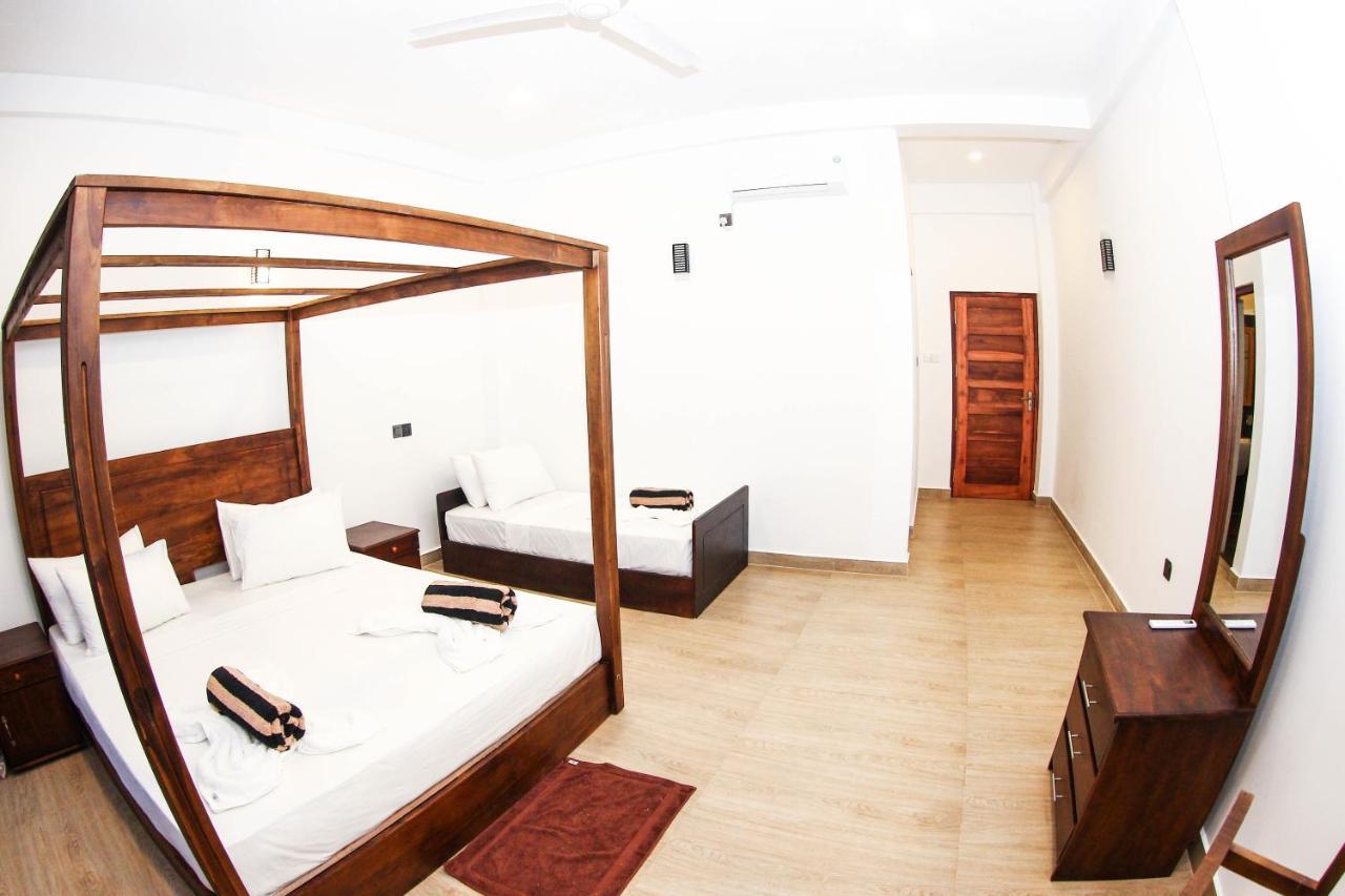 Bay Hiriketiya Hotel Dikwella Bagian luar foto